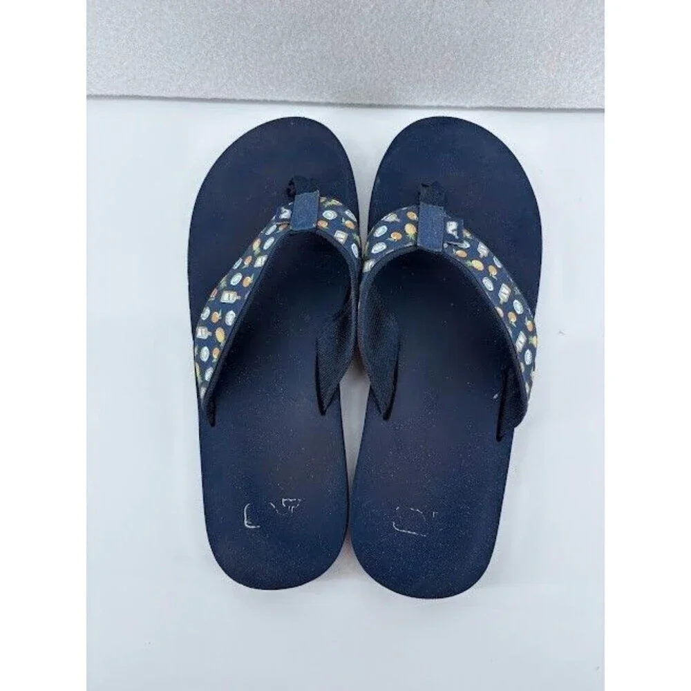 Men's Size 9 Navy Blue Vineyard Vines Canvas Flip Flops Tropical Pattern‎